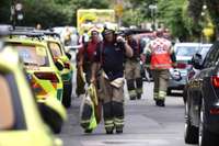Londonā, automašīnai ietriecoties skolā, gājusi bojā meitene un ievainoti 10 cilvēki
