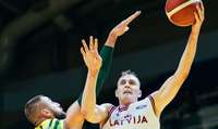 Latvijas basketbola izlasei pēdējā pārbaudes spēlē zaudējums pret Lietuvu