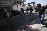 Izraēlā policijas un Eritrejas imigrantu sadursmēs 150 ievainoto