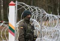 Lietuvas robežsargi piespieduši doties atpakaļ uz Baltkrieviju 54 migrantus