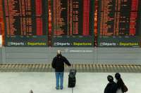 Francijā draudu dēļ atkal evakuētas vairākas lidostas