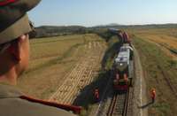 Analītiķi: Strauji pieaugusi kravas vilcienu satiksme starp Ziemeļkoreju un Krieviju
