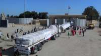 Gazas joslā iebraukušas vēl desmit kravas auto ar palīdzību