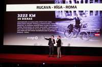 Pirmizrādi piedzīvo latviešu video mākslinieka dokumentālā filma “Rucava – Rīga – Roma”