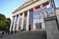 Ungārijas Nacionālā muzeja direktors atlaists par LGBTQ+ saturu izstādē
