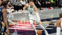 “Celtics” uzvar NBA spēlē, Porziņģis ikra muskuļa sastiepuma dēļ nespēlēs vismaz nedēļu