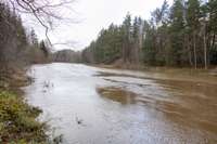 Ūdens līmenis straujāk kāpj Kurzemes upēs