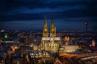 Vācijā aizturēts vīrietis saistībā ar uzbrukuma draudiem Ķelnes katedrālei