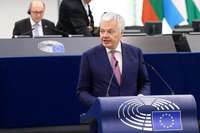 ES atbloķē 10 miljardus no iesaldētajiem Ungārijas līdzekļiem