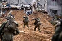 Izraēlas karaspēks turpina uzbrukt Gazas joslā