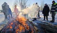 Latvieši kurina atbalsta ugunis Vācijas zemnieku protestiem