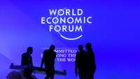 Pasaules līderi pošas uz ekonomikas forumu Davosā