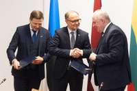 Baltijas valstis vienojas uz ārējām robežām veidot aizsardzības līniju