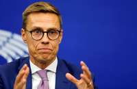 Somijas prezidenta vēlēšanu otrajā kārtā uzvarējis ekspremjers Aleksandrs Stubs