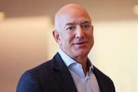 Džefs Bezoss pārdevis “Amazon” akcijas divu miljardu dolāru apmērā