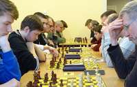 Kurzemē šaha toni nosaka kuldīdznieki