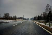 Atkala daudzviet Latvijā būtiski apgrūtina braukšanu pa vietējiem autoceļiem
