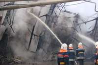 Volgogradā lielā naftas pārstrādes rūpnīcā izcēlies ugunsgrēks