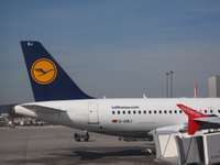 Vācijā turpinās “Lufthansa” virszemes apkalpošanas darbinieku streiks