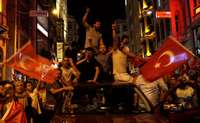 Pēc pašvaldību vēlēšanām Turcijā izceļas protesti