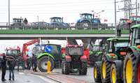 Polijas lauksaimnieki atceļ blokādes visos Ukrainas robežšķērsošanas punktos