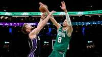 Video: Porziņģis gūst 20 punktus “Celtics” uzvarā pār “Kings” basketbolistiem