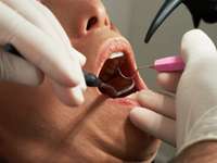 Pērn visvairāk sūdzību par ārstēšanas kvalitāti saņemts zobārstniecībā