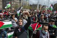 Policija izklīdina palestīniešu atbalstītājus Amsterdamas Universitātē