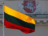 Lietuvā sākas iepriekšējā balsošana prezidenta vēlēšanās un referendumā par dubultpilsonību