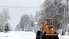 Sniegs un ledus apgrūtina braukšanu Kurzemē