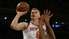 Porziņģis sasit ceļgalu un nepabeidz NBA spēli; ''Knicks'' bez latvieša nosargā vadību un uzvar ''Magic''