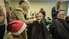 Foto: Seniores sajūtas kā princeses. Topošās frizieres viņām sarūpē jaunu matu griezumu