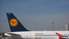 Vācijā turpinās "Lufthansa" virszemes apkalpošanas darbinieku streiks