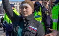За использование прославляющей войну символики полиция задержала жительницу Риги