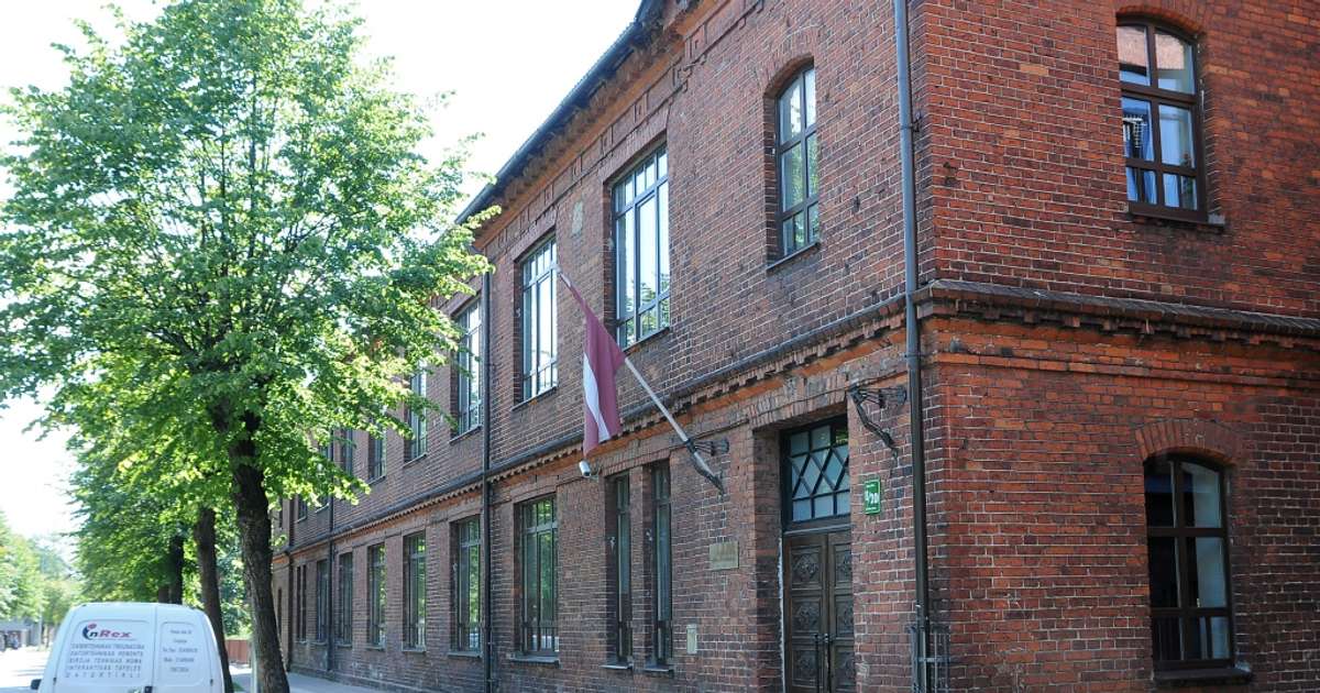 Dizaina un mākslas vidusskola ar kultūrizglītības kompetences centra ...
