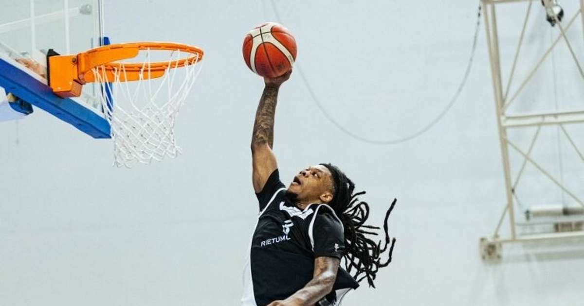 VEF Rīga Defeats Liepāja 82-55 Behind Sears' 22 Points