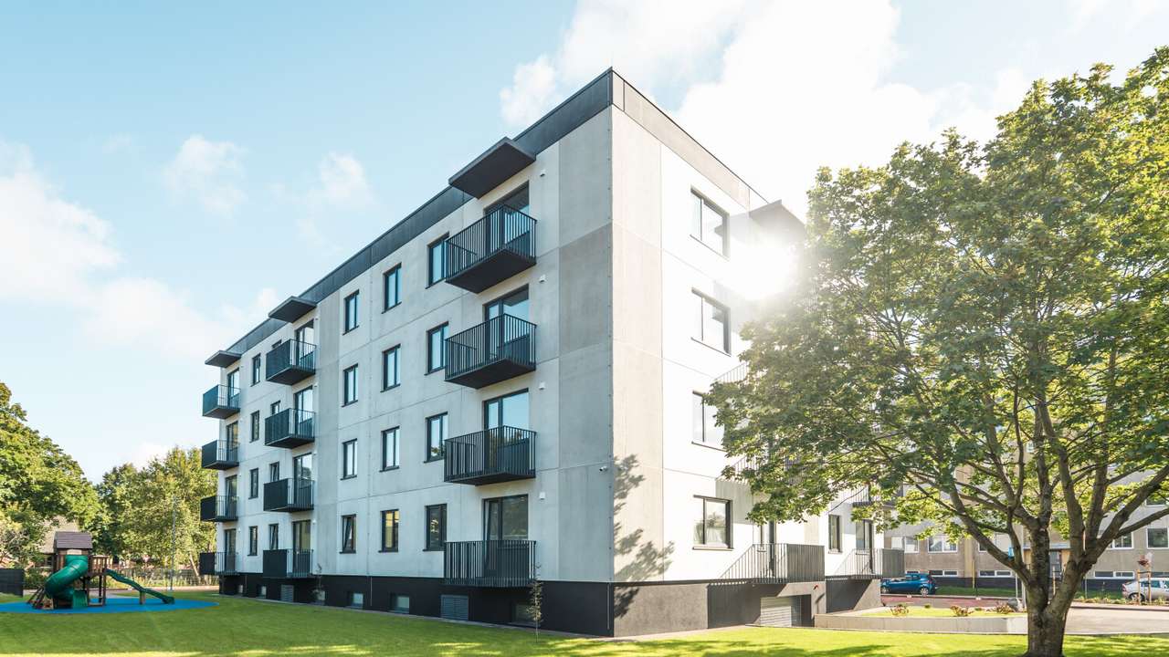 Foto: Liepājas mājokļu tirgū ienāk jauna 24 dzīvokļu ēka Pupu ielā