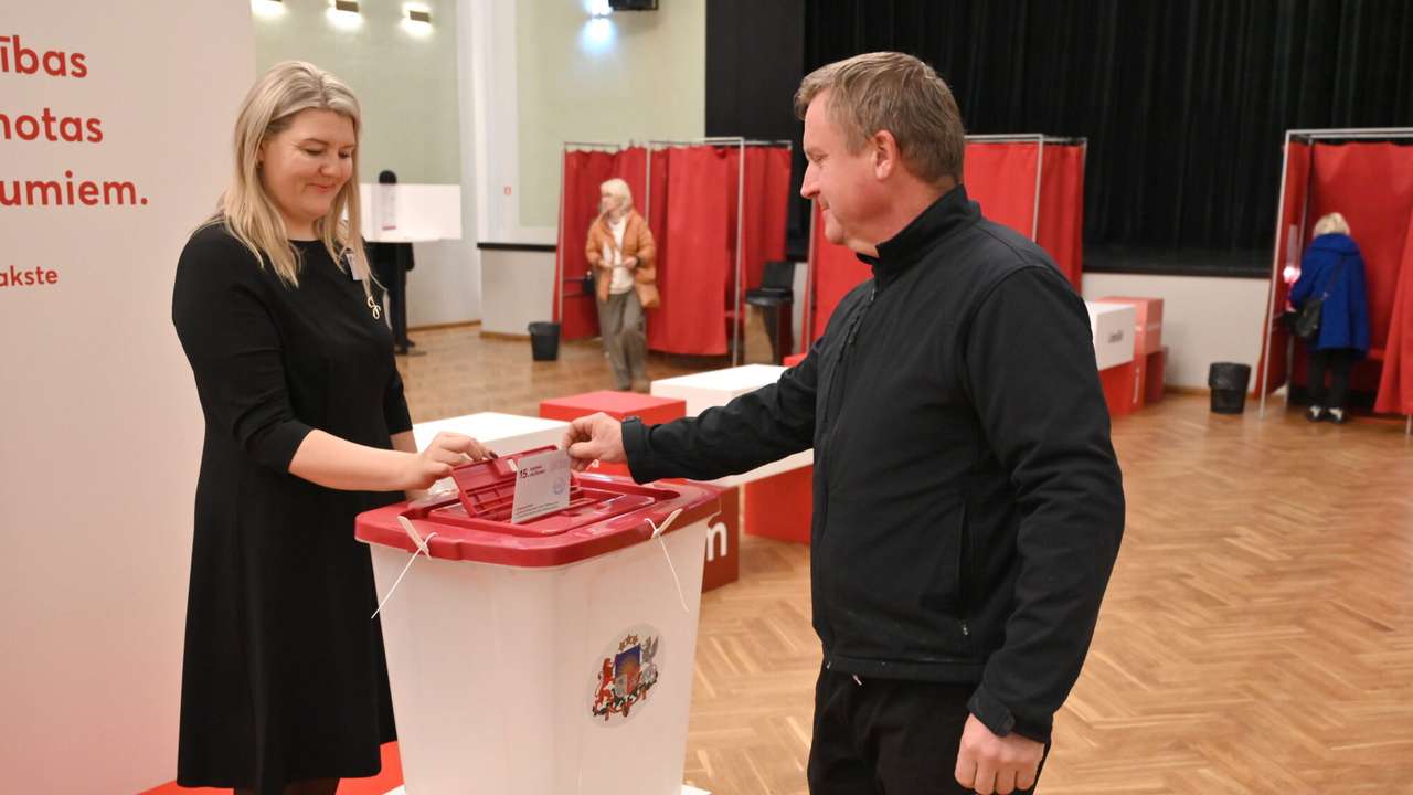 Teksta tiešraide: Liepājā un Dienvidkurzemē norit 15. Saeimas vēlēšanas