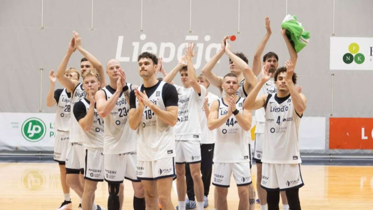 Foto: ''Liepāja'' tiek pie sezonas pirmās uzvaras