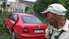 Ar zagtu auto izbrauc cauri žogam