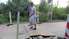 Vietu kabeļiem zem jaunā veloceliņa atrod ar novēlošanos