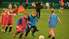 Foto: Vienoti spēlē – ģimenes izbauda futbola dienu