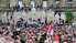 Budapeštā 100 000 cilvēku protestē pret Orbāna valdību