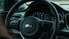 E. Tisē ielā izbrauc no stāvlaukuma un satraumē motociklistu