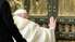Francisks atver Pētera bazilikas Svētās durvis un atklāj katoļu Jubilejas gadu