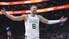Video: Porziņģis gūst 17 punktus "Celtics" zaudējumā "Rockets" vienībai