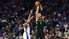 Video: Porziņģis gūst 18 punktus "Celtics" uzvarā pār "76ers"