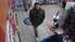 Foto: Policija Liepājā skaidro cilvēku identitāti