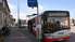 Foto: Liepājniekiem iebildumi par saīsinātajiem maršrutiem un neziņu, cikos pienāks autobuss
